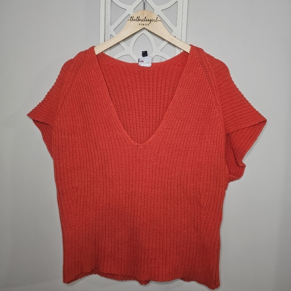 CAbi Ruby Slouchy Pullover Oversized Ribbed Knit V-Neck Dolman Sleeve Sweater - Picture 4 of 15